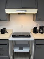 Central Bellevue House