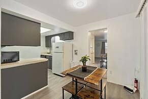 Central Bellevue House