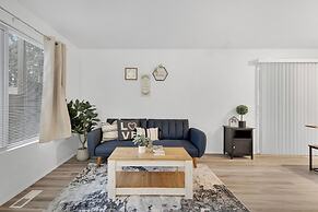 Central Bellevue House