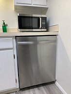 Central Bellevue House