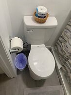 Central Bellevue House