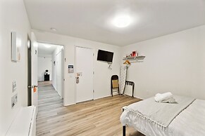 Central Bellevue House