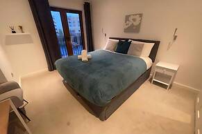 Spacious 1 Bedroom Apartment in St Albans