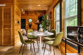 The Copper Bird Cabin