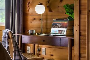 The Copper Bird Cabin