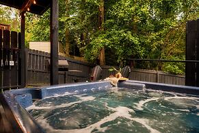 The Copper Bird Cabin