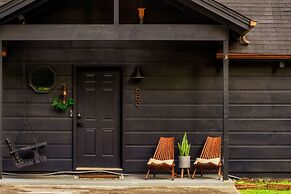 The Copper Bird Cabin