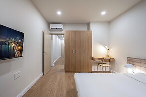 Home by CR Concept in The Center