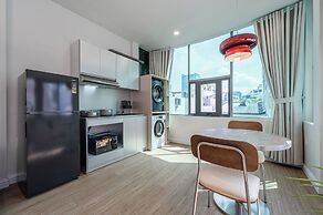 Home by CR Concept in The Center