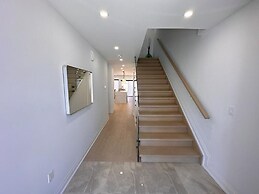 Lakeside Gem - Frenchman's Bay