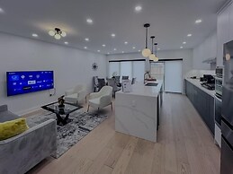 Lakeside Gem - Frenchman's Bay