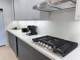 Lakeside Gem - Frenchman's Bay