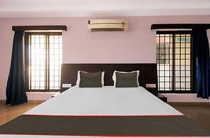 Hotel Partha International