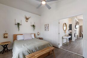 Private House With Private Pool, Near all Famous Attractions!!!