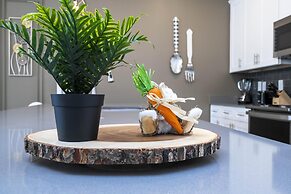 Storey Lake Resort, Private Pool, Near Famous Attractions!!