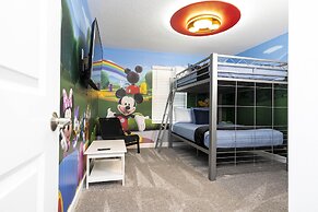 Storey Lake Resort, Private Pool, Near Famous Attractions!!