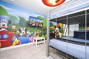 Storey Lake Resort, Private Pool, Near Famous Attractions!!