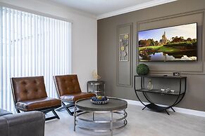 Storey Lake Resort, Private Pool, Near Famous Attractions!!