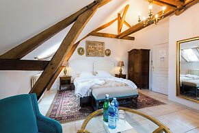 Aux Charmes de Maintenon - Adults Only