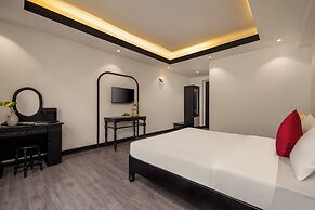 Hoan Cau Hotel