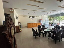 Hoan Cau Hotel