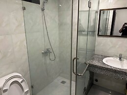 Hoan Cau Hotel
