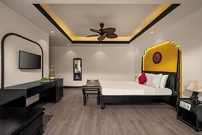 Hoan Cau Hotel