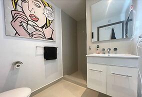 Luxurious Melbourne Apartment With City Views