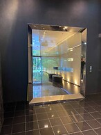 Luxurious Melbourne Apartment With City Views