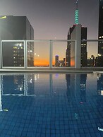 Luxurious Melbourne Apartment With City Views