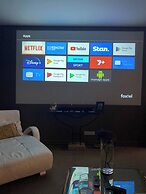 Luxurious Melbourne Apartment With City Views