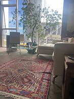 Luxurious Melbourne Apartment With City Views