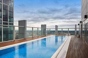 Luxurious Melbourne Apartment With City Views