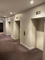 Luxurious Melbourne Apartment With City Views