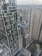 Luxurious Melbourne Apartment With City Views