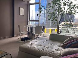 Luxurious Melbourne Apartment With City Views