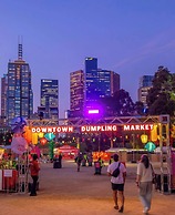 Luxurious Melbourne Apartment With City Views