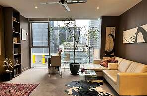Luxurious Melbourne Apartment With City Views