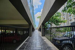 Family-friendly 3BR Apartment in Serene Malabe