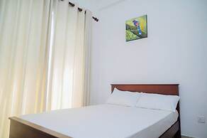 Family-friendly 3BR Apartment in Serene Malabe