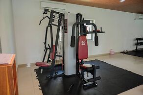 Family-friendly 3BR Apartment in Serene Malabe