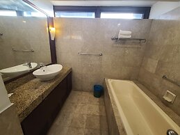 KL PREMIER SUITE AT TIMES SQUARE