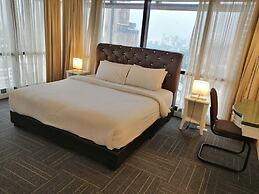 KL PREMIER SUITE AT TIMES SQUARE