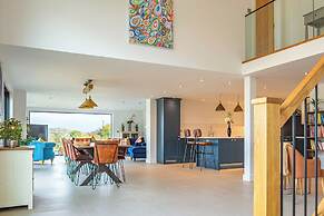 Beautiful Barn Conversion-Escape for 12