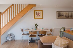 Beautiful Barn Conversion-Escape for 12