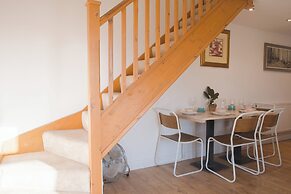 Beautiful Barn Conversion-Escape for 12