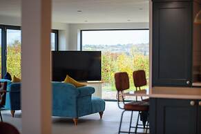 Beautiful Barn Conversion-Escape for 12