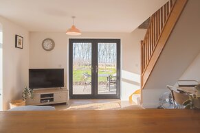 Beautiful Barn Conversion-Escape for 12