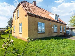 6 Person Holiday Home in Skaerbaek
