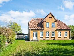 6 Person Holiday Home in Skaerbaek